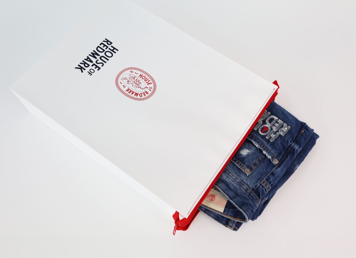 Shopping bags in carta